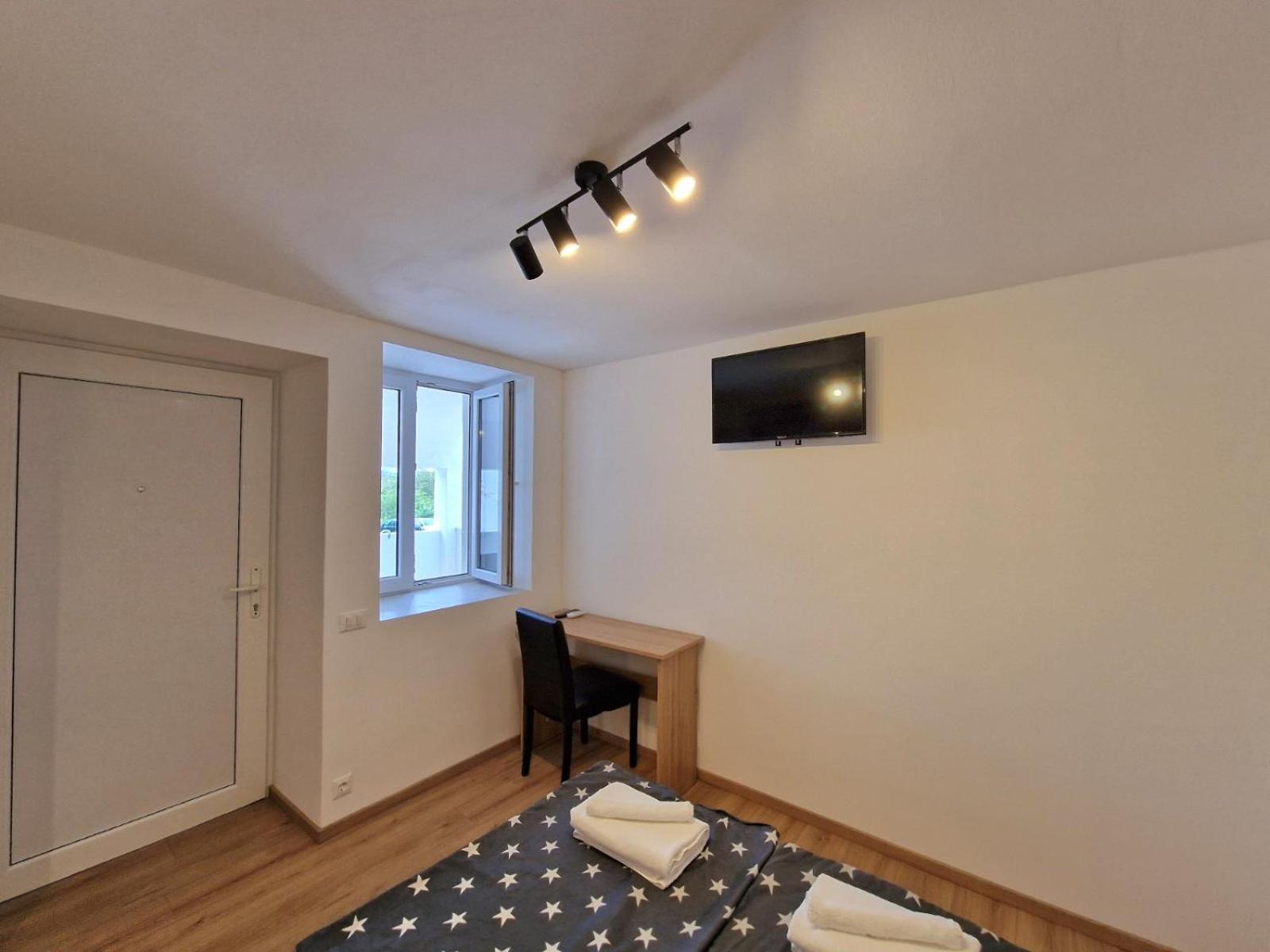 Room D Pula Exterior photo